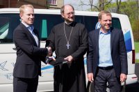22 мая в Санкт-Петербурге состоялась торжественная передача двух комфортабельных микроавтобусов Volkswagen Caravelle для нужд Детского хосписа